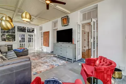 602 E Victory Drive, Savannah, GA 31405 - Photo 11
