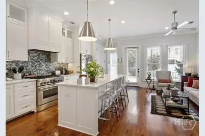 318 E Hall Street, Savannah, GA 31401 - Photo 11