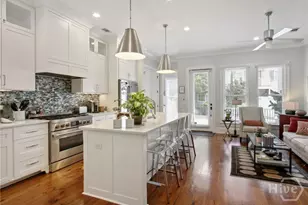 318 E Hall St, Savannah, GA 31401 - Photo 11