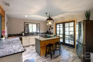 171 Smith Ave, Savannah, GA 31408 - Photo 13