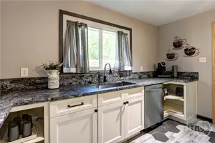 171 Smith Ave, Savannah, GA 31408 - Photo 11