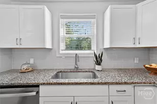 631 W 35th St, Savannah, GA 31415 - Photo 13