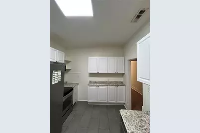 404 E 31st Street, Savannah, GA 31401 - Photo 29