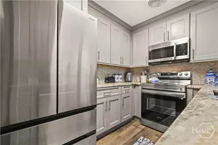 202 E 64th St, Savannah, GA 31405 - Photo 23