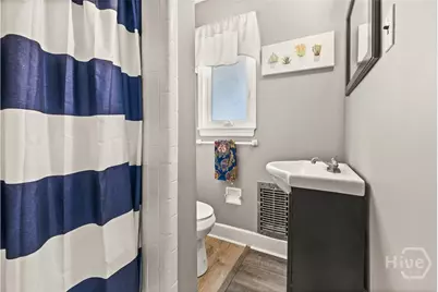 202 E 64th Street, Savannah, GA 31405 - Photo 19