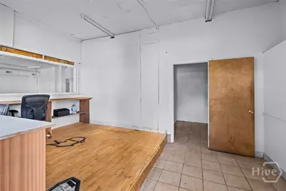 2203 Skidaway Road, Savannah, GA 31404 - Photo 15