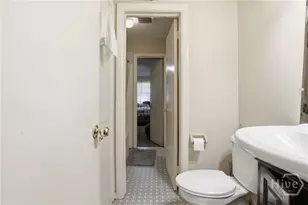 110 Paradise Dr, Savannah, GA 31406 - Photo 11
