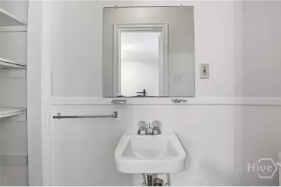 115 E 60th Street, Savannah, GA 31405 - Photo 19