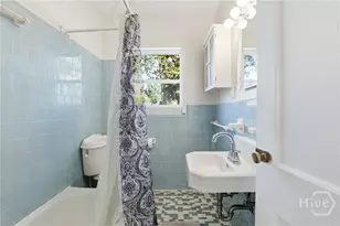 115 E 60th St, Savannah, GA 31405 - Photo 17
