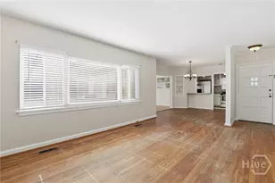 115 E 60th St, Savannah, GA 31405 - Photo 7