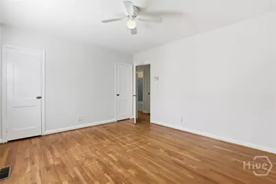 115 E 60th Street, Savannah, GA 31405 - Photo 21