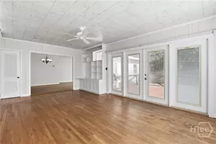 115 E 60th St, Savannah, GA 31405 - Photo 11