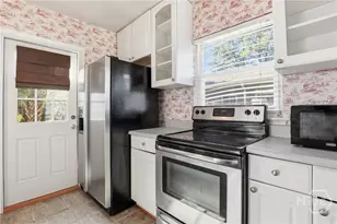 115 E 60th St, Savannah, GA 31405 - Photo 15