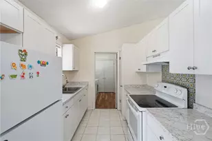 234 Holiday Dr, Savannah, GA 31419 - Photo 9