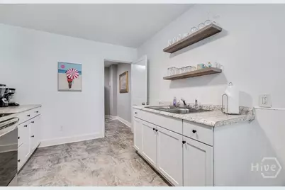 1317 E 38th Street, Savannah, GA 31404 - Photo 13