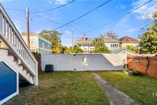 534 E Waldburg St, Savannah, GA - Photo 17