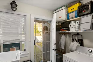 534 E Waldburg St, Savannah, GA - Photo 15