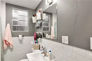 534 E Waldburg St, Savannah, GA - Photo 27