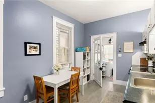 534 E Waldburg St, Savannah, GA - Photo 11