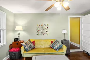 534 E Waldburg St, Savannah, GA - Photo 21