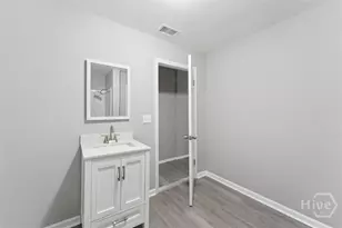 2120 Bulloch St, Savannah, GA 31415 - Photo 5