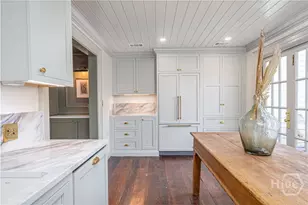 110 W Taylor St, Savannah, GA 31401 - Photo 11