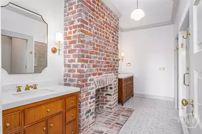 110 W Taylor Street, Savannah, GA 31401 - Photo 19