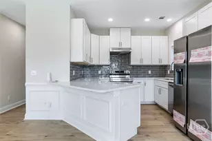 1520 E 56th St, Savannah, GA 31404 - Photo 9