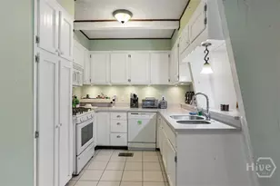 24 Crisp St, Savannah, GA 31410 - Photo 11