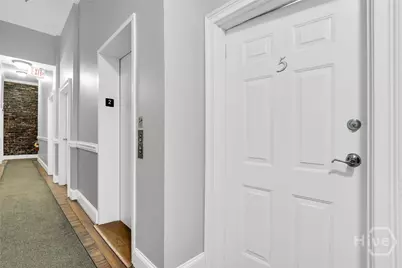 321 W Broughton Street #5, Savannah, GA 31401 - Photo 5