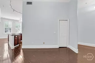 321 W Broughton St, Savannah, GA 31401 - Photo 7