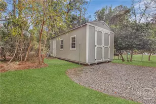 9 Colonel Estill Ave, Savannah, GA 31406 - Photo 33