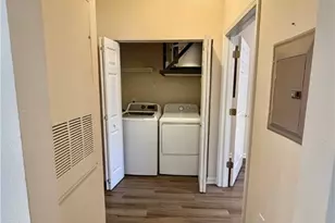 1313 Whitemarsh Way, Savannah, GA 31410 - Photo 11