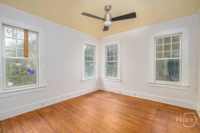 1211 E 49th, Savannah, GA 31404 - Photo 11