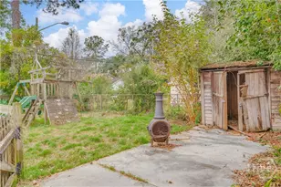 1211 E 49th, Savannah, GA 31404 - Photo 17