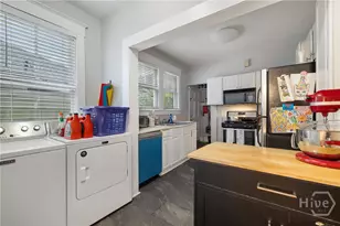 201 E 49th St, Savannah, GA 31405 - Photo 27