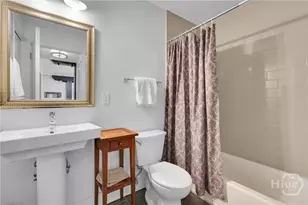 310 W Broughton St, Savannah, GA 31401 - Photo 9