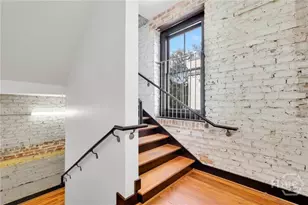 310 W Broughton St, Savannah, GA 31401 - Photo 13