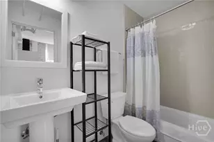 310 W Broughton St, Savannah, GA 31401 - Photo 7