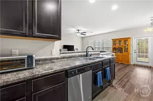 133 Endicott Dr, Savannah, GA 31419 - Photo 17