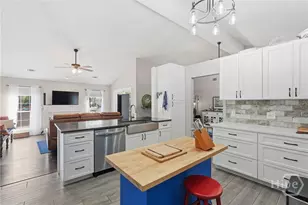 101 Laurens Ln, Savannah, GA 31419 - Photo 9
