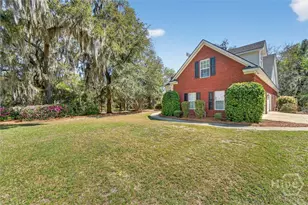 273 Shadow Moss Cir, Richmond Hill, GA 31324 - Photo 3