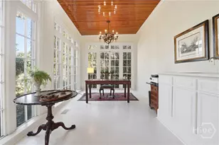 103 E 51st St, Savannah, GA 31405 - Photo 17