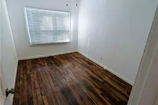 1317 E 54th St, Savannah, GA 31404 - Photo 11