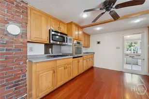 742 E Park Ave, Savannah, GA 31401 - Photo 11
