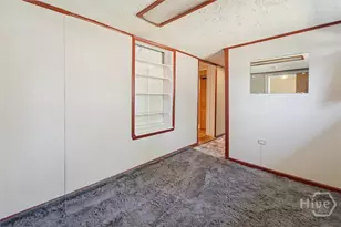 742 E Park Ave, Savannah, GA 31401 - Photo 17