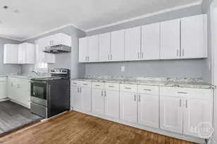 1216 E 37th St, Savannah, GA 31404 - Photo 17