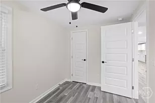 104 Smith Ave, Savannah, GA 31408 - Photo 11