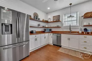 16 6th Ave, Tybee Island, GA 31328 - Photo 11