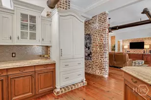 1014 Abercorn St, Savannah, GA 31401 - Photo 5